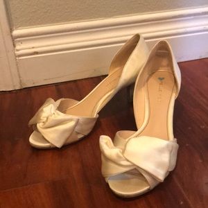 4/$20 Pelle Moda heels